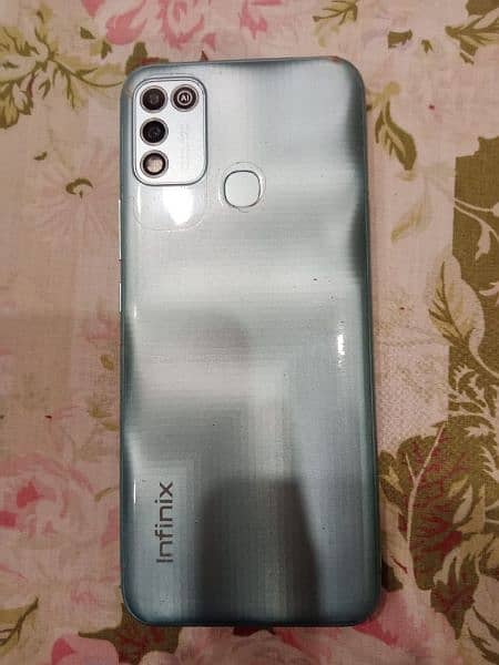 Infinix hot 11 play 4/64 gb with box 0