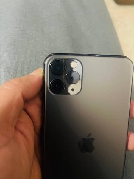 Iphone 11 pro max 256 GB PTA approved 1