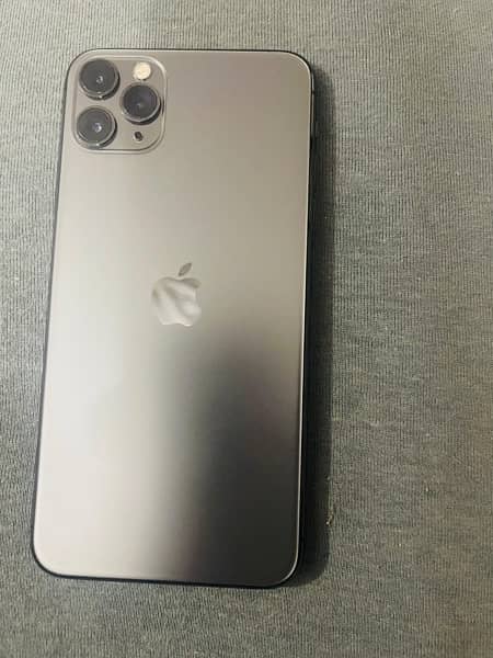 Iphone 11 pro max 256 GB PTA approved 7