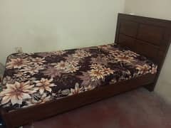 Single bed with diamond mattress