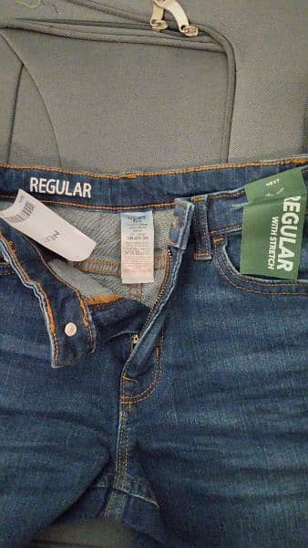 it is regular Jeans for 6 to 8 years old boy 0