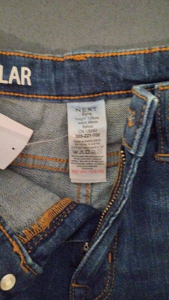 it is regular Jeans for 6 to 8 years old boy 1