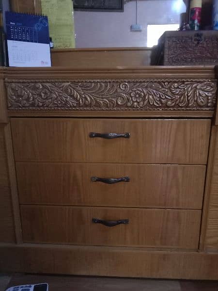 Dressing table for sale 2