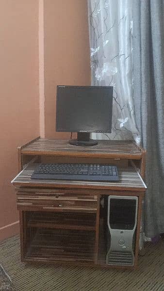 pc with trolly 4