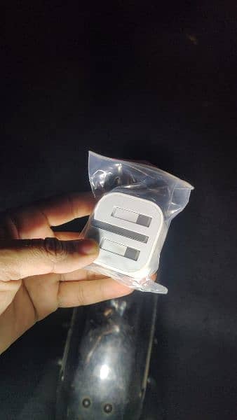 IPHONE 11 to 15 pro max charger 1