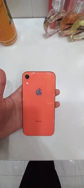 iPhone Xr JV with two phone cover free 1