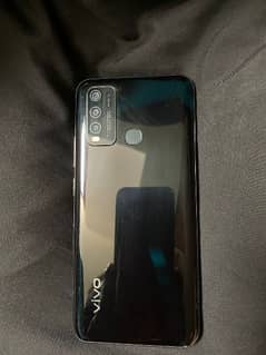 vivo y30 good condition with daba charger price final 23000