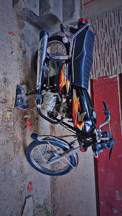 Honda 125  karachi number 2021 registration 2022 full jenvon bike
