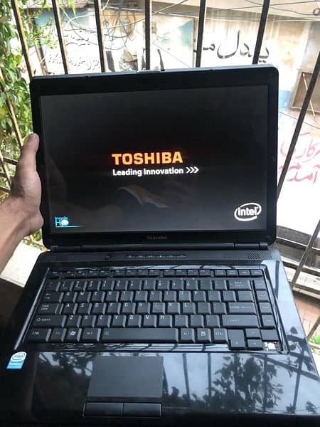 Toshiba laptop Dual core 1