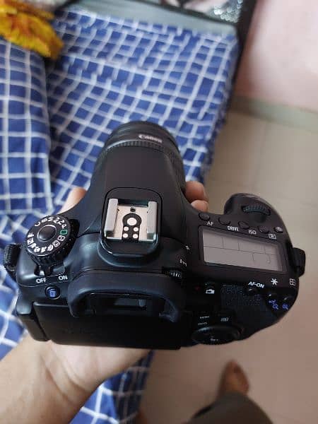 Canon EOS 60D (18=55)Stm lens 4