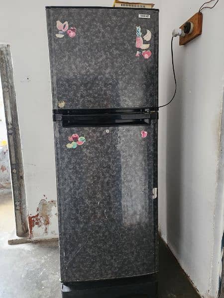 Orient refrigerator 0