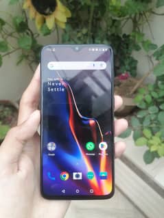 Oneplus 6t in mint condition (8Gb/128Gb)
