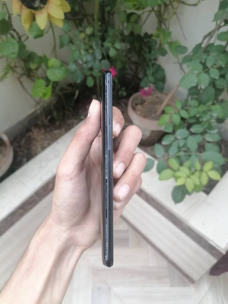 Oneplus 6t in mint condition (8Gb/128Gb) 5