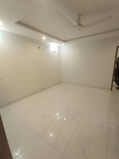 4 Marla Flat Available For Rent Good Location 0