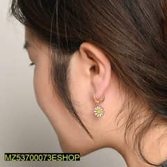 (Flower design earrings ) Free home delivery