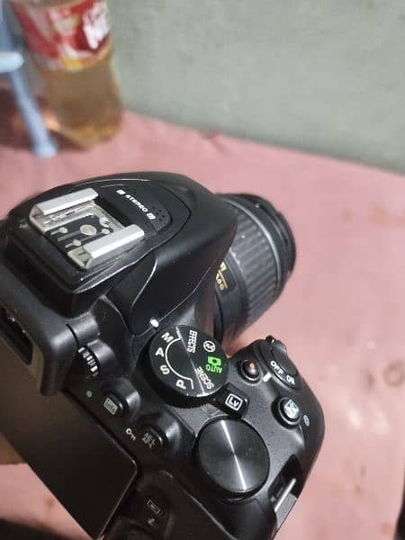 Nikon D5600 with 18- 55  & 70-300 Lens 2 Original Batteries charger 10