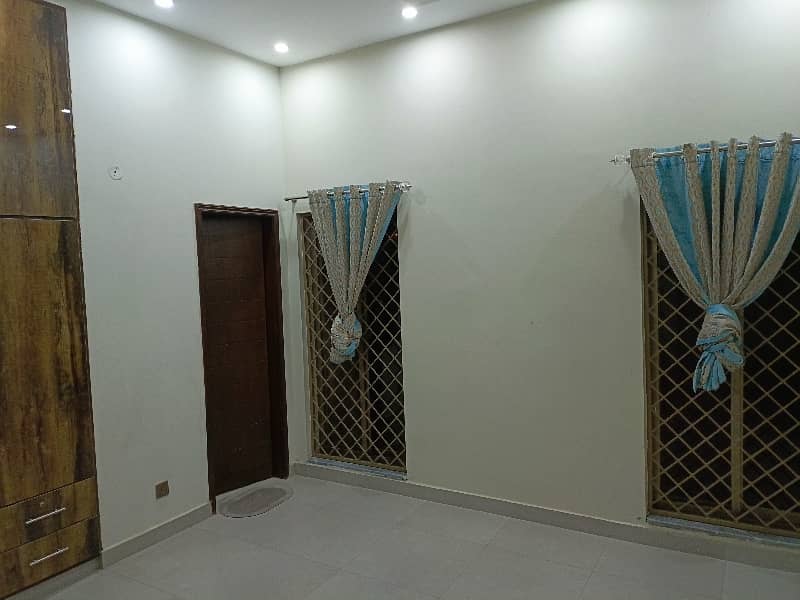 1 kanal furnish House for Rent 4