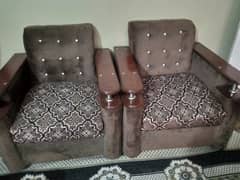 8 seater sofa use only 06 months only serious buyer can contact