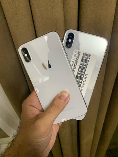 i phone x / apple i phone 11 /- 03461809478 1