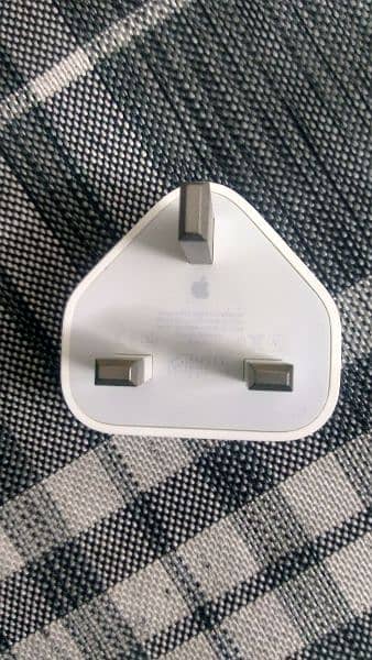 Apple Adapter a1399 for iphone 4,5 and 6 series imported 0