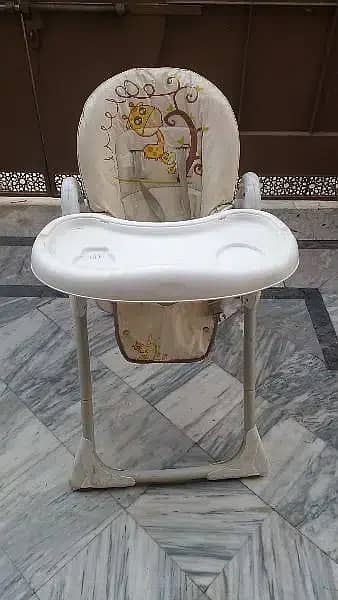 Kids high chair / dinning chair by Zubaida's 0