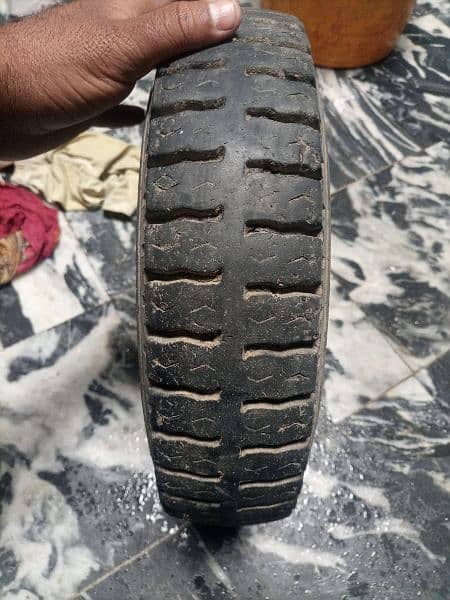 chingchi tyere rim tube 2 puncture only used 7