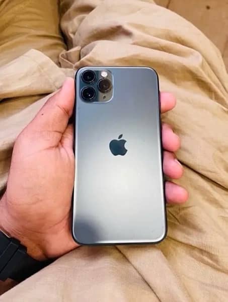 iPhone 11 Pro 64gn official pta approved 0