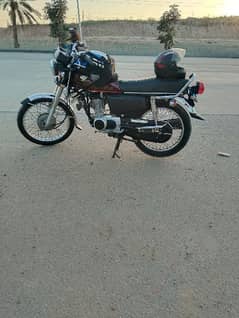 Honda 125 Islamabad num
