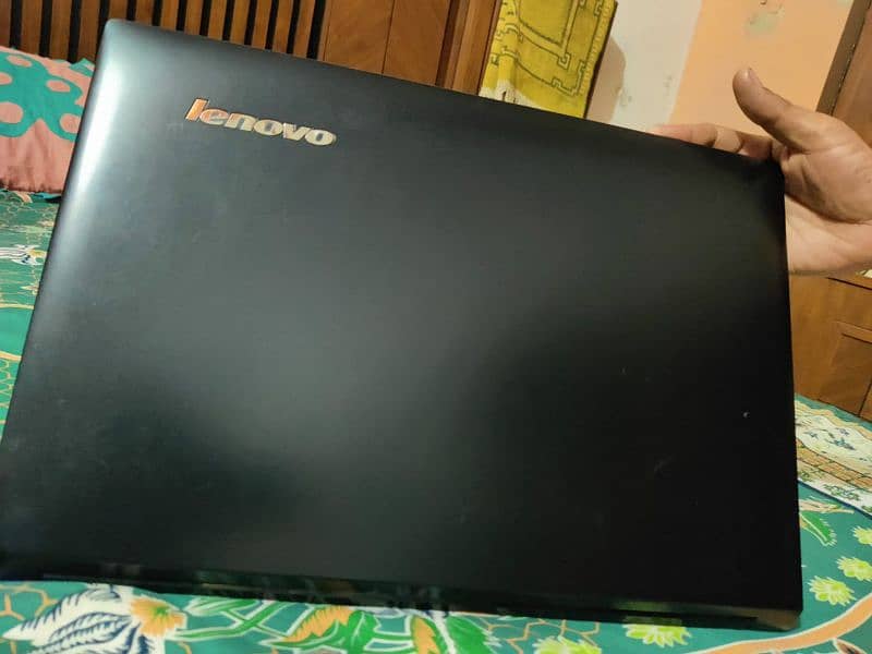 Lenovo Laptop 4GB Ram 320GB Rom  AMD E16010 5
