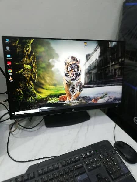 HP 23" Borderless IPS LED Monitor in Fresh Condition (A+ UAE Import) 1