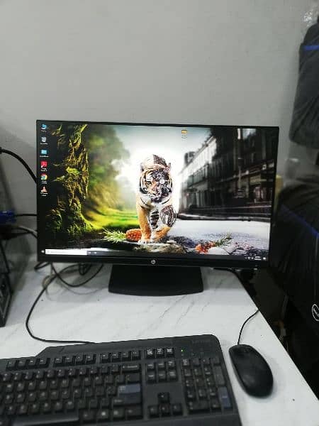 HP 23" Borderless IPS LED Monitor in Fresh Condition (A+ UAE Import) 2
