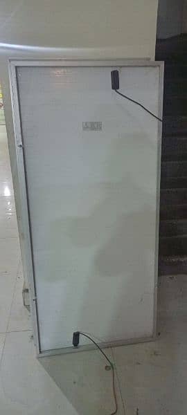 200 watt German cell panel with stand 1 year use 100 ok 8 panel h 3
