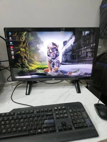 HP 23" FHD LED Monitor with DP & VGA Port in A+ Condition (UAE Import) 6