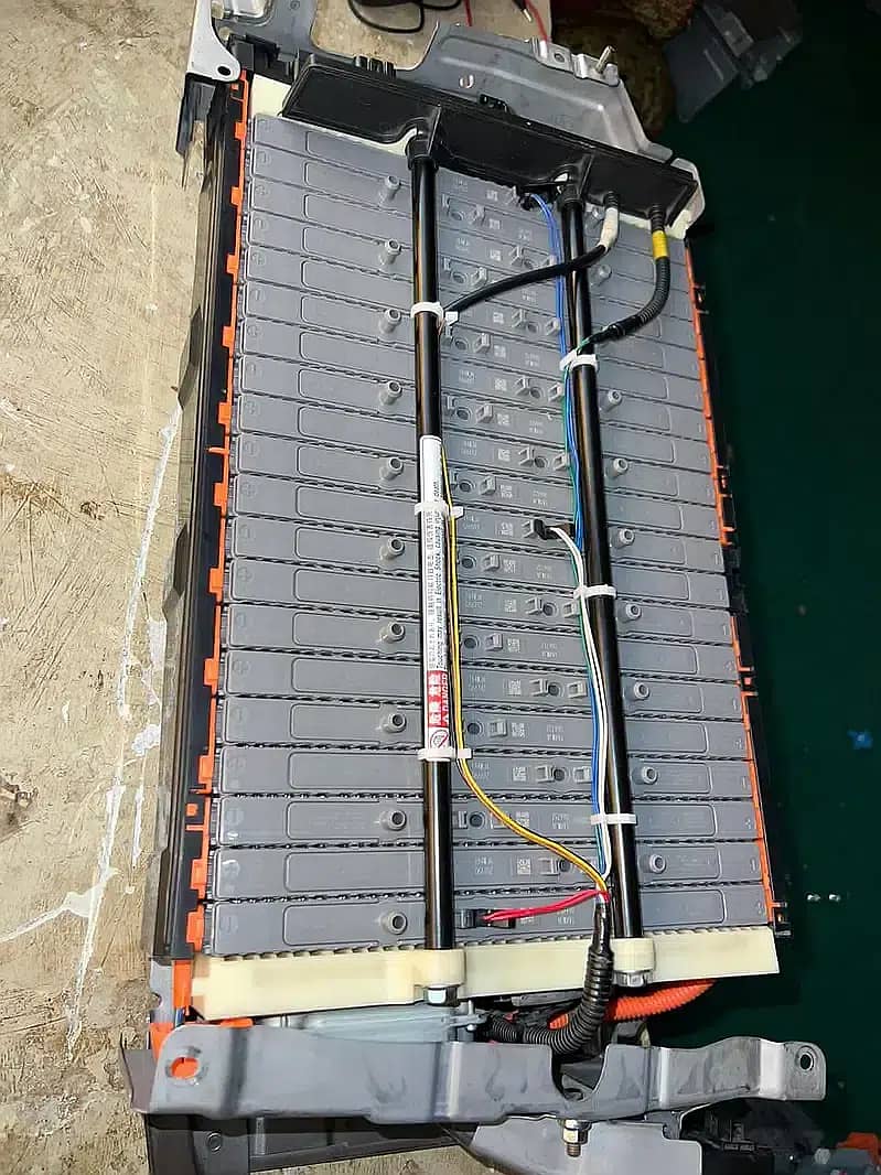 Toyota Prius hybrid battery aqua hybrid battery axio hybrid battery 12