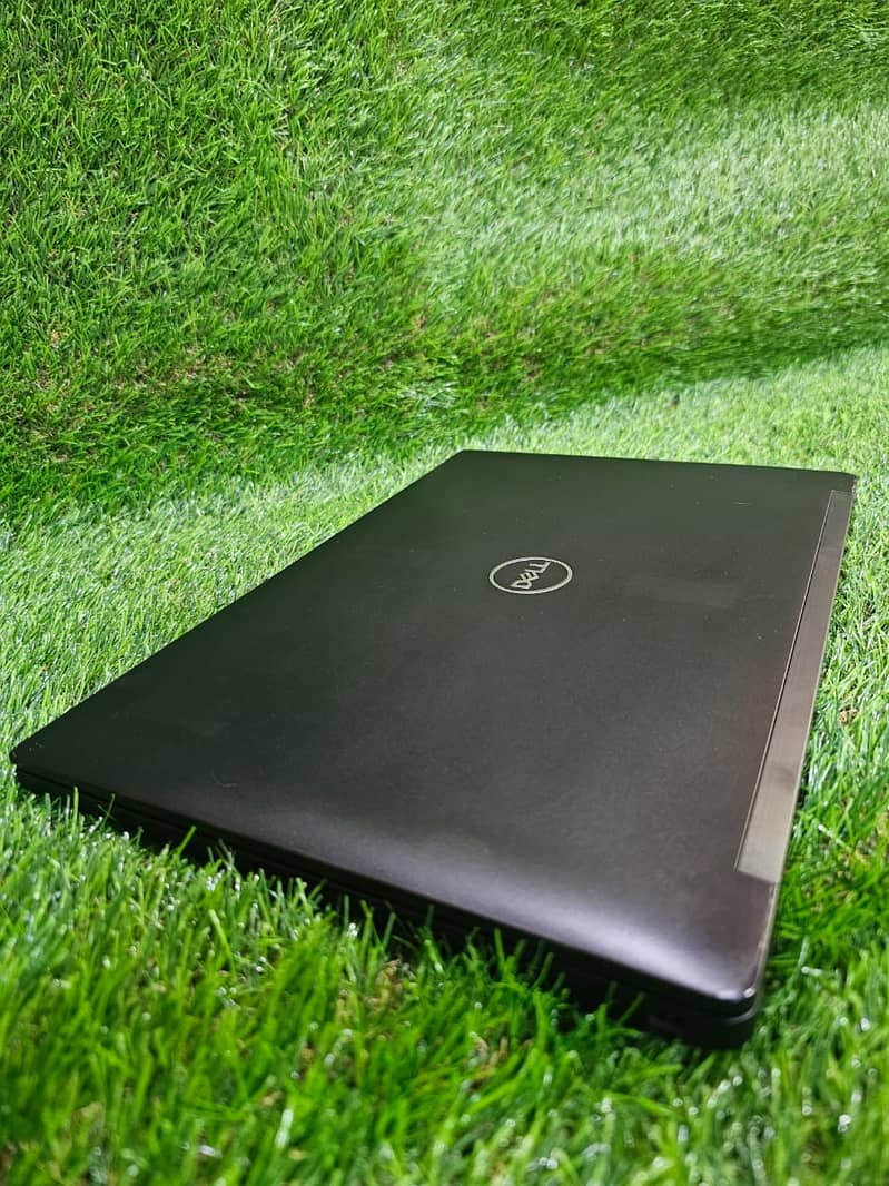 Dell Latitude E7490 Slim Ultrabook 9