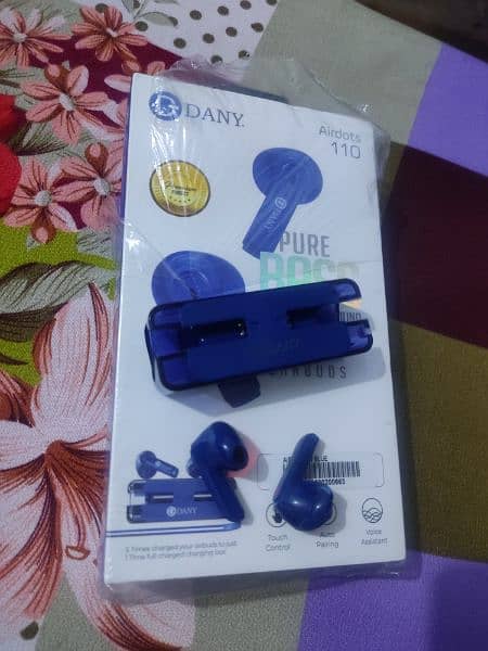 Dany 110 gaming Earbuds Blue colour 3