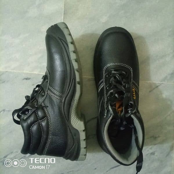 imported safety shoes 8