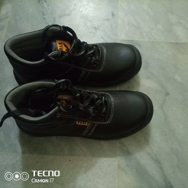 imported safety shoes 9