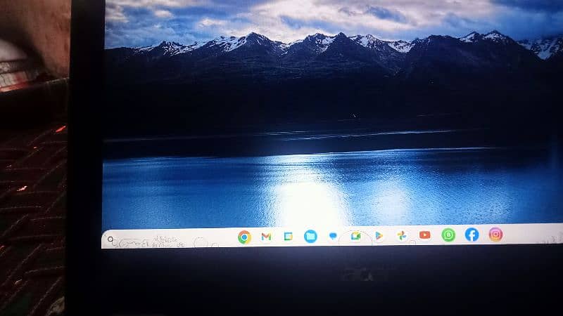 Chromebook (acer) 360 Rotateable Controls with touchscreen andkeyboard 5