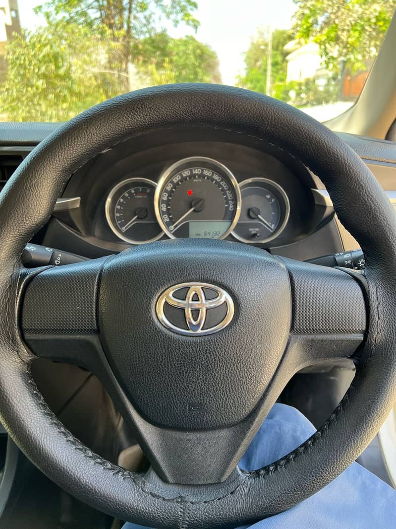 Toyota Corolla Altis 1.6 Model 2016 6