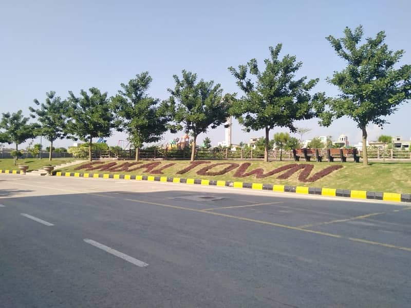 Prominently-Located Facing Park 1250 Square Feet Residential Plot Available In Faisal Town Phase 1 - Block C 20