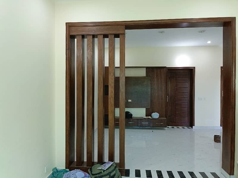 5,Marla Brand New Ground Floor Portion Available For Sailent Office Use In Johar Town Near Shahdiwal Chok 4