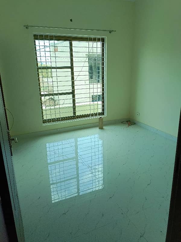 5,Marla Brand New Fist Floor Portion Available For Salient Office Use In Johar Town Near Shahdiwal Chowk 3