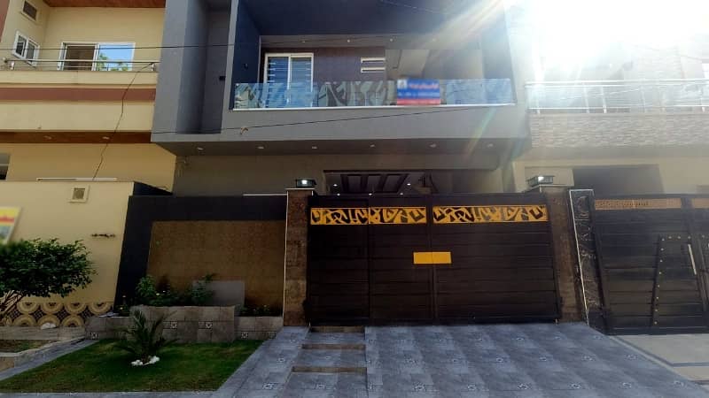 Prime Location House In Jubilee Town - Block F For sale 1