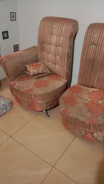 Twin Sofa Chairs 0