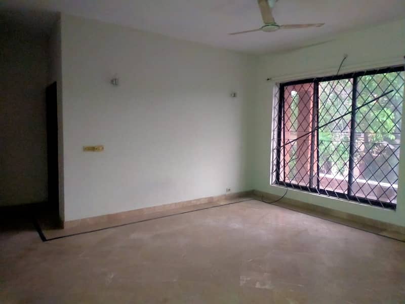 Ready To Buy A Prime Location Upper Portion In Gulberg Gulberg 7