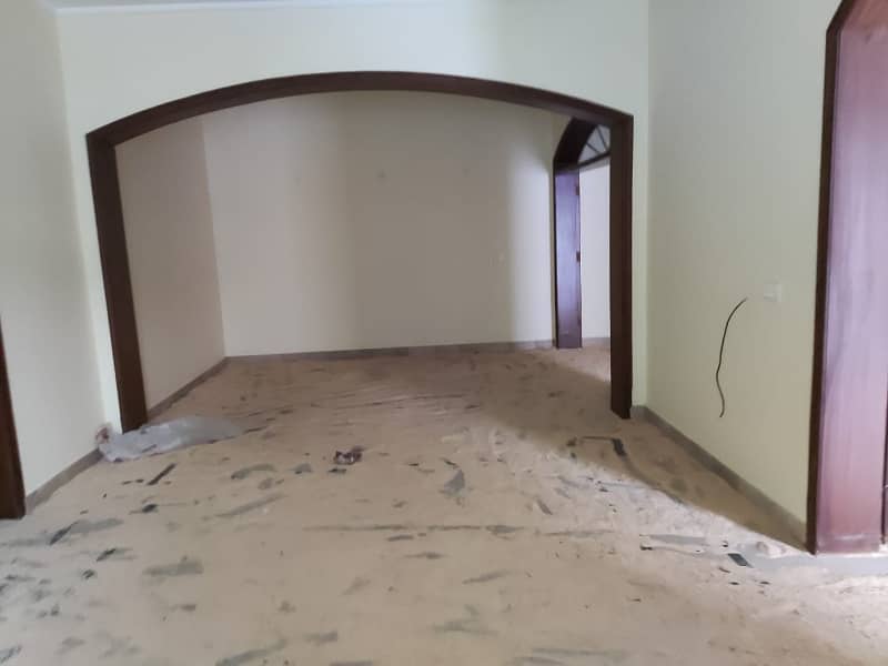 1 Kanal Beautiful House For Rent In Muslim Town 8