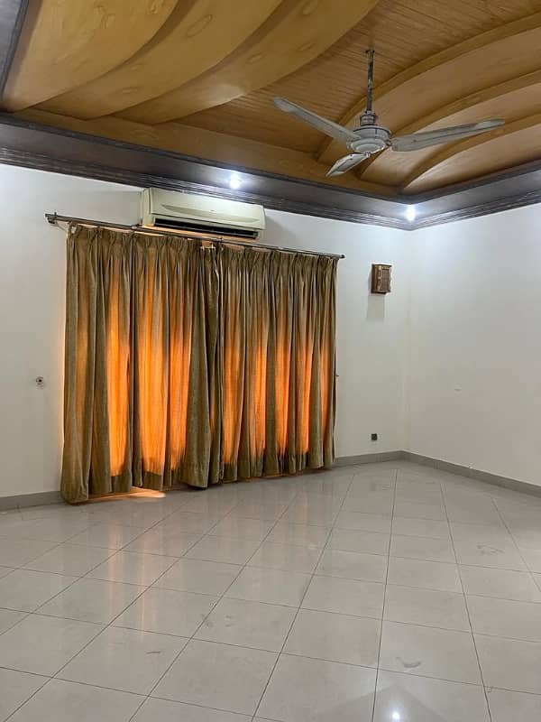 3 Kanal Beautiful House For Rent In Model Town 17