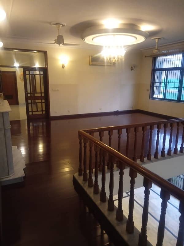 2 Kanal Beautiful House For Rent 5