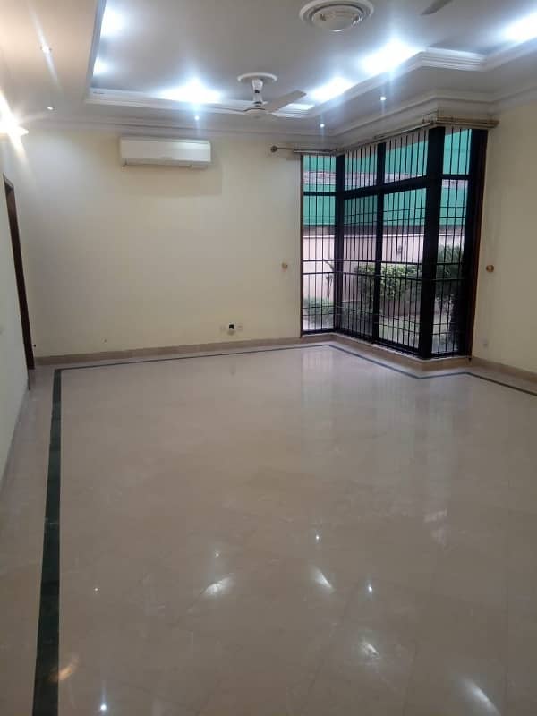 2 Kanal Beautiful House For Rent 15